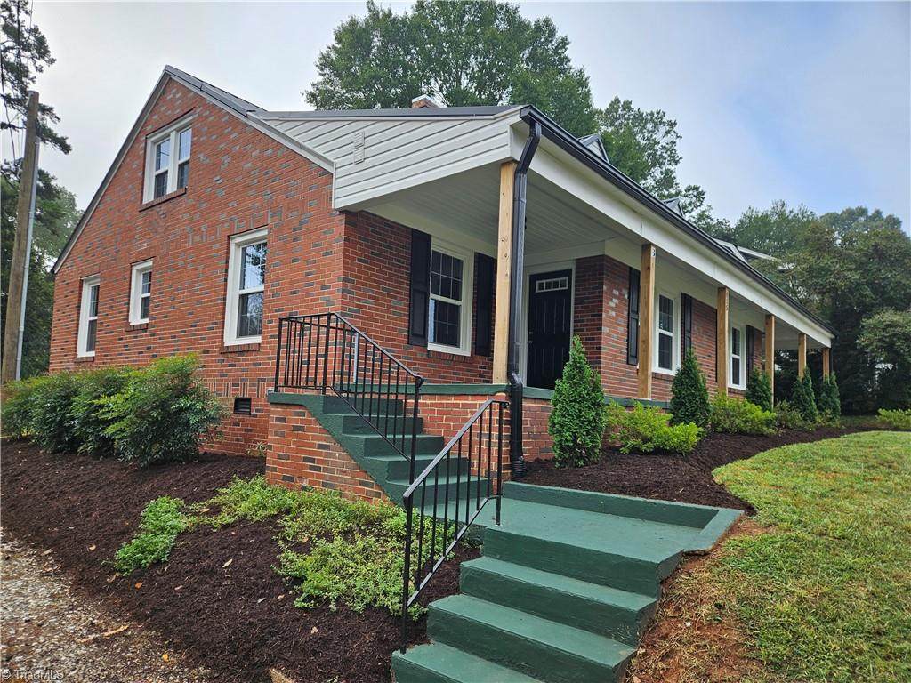 415 Ford Street - Photo 1