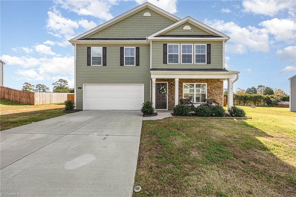 417 Daniel Drive - Photo 1