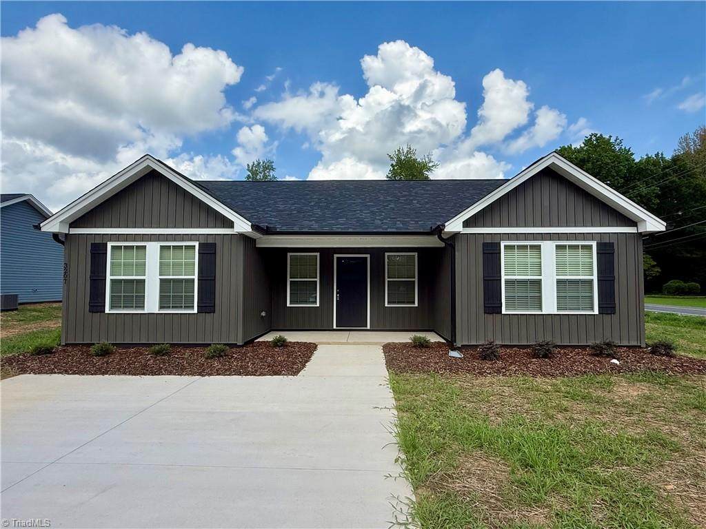 3207 Plymouth Street - Photo 1