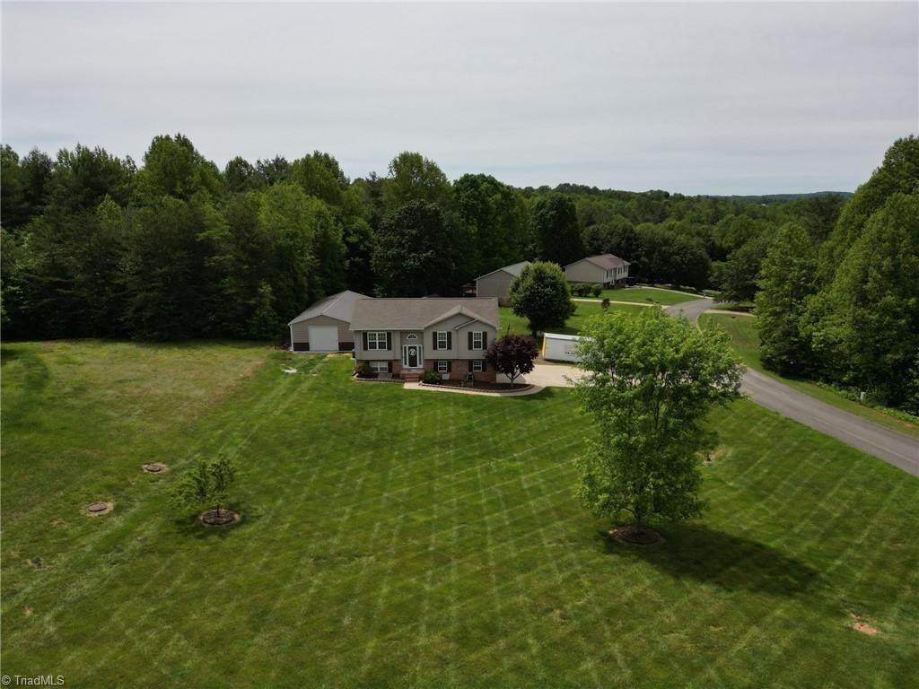 113 Stone Bridge Road - Photo 1