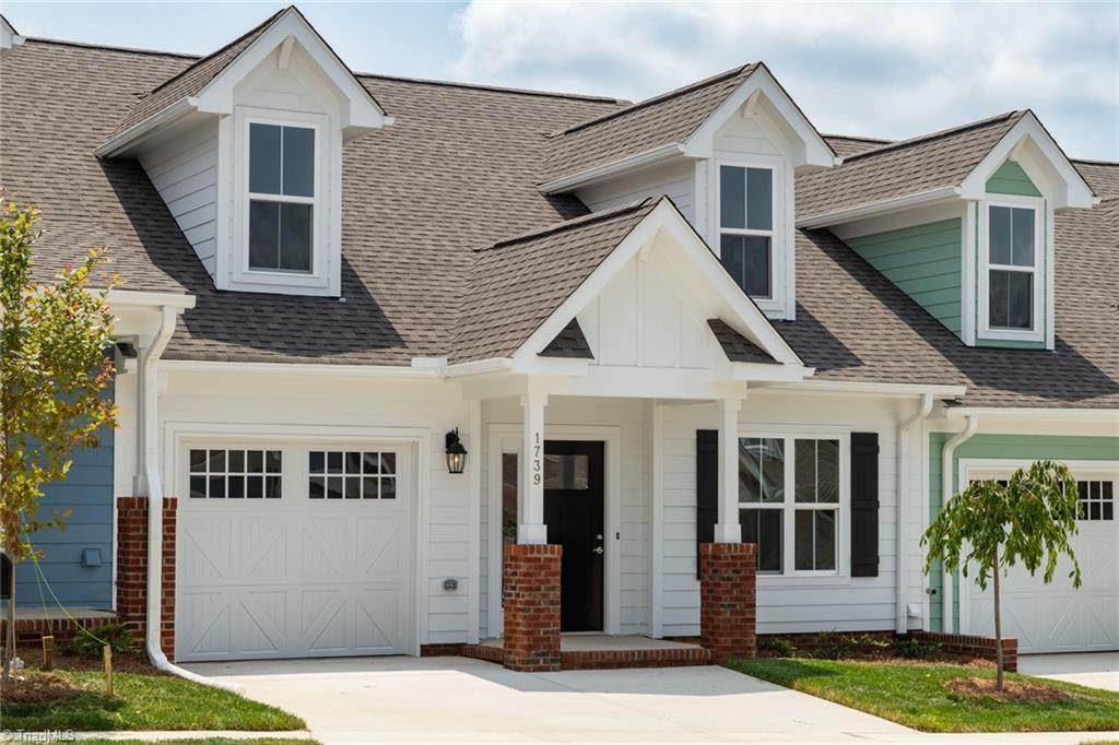 1739 Old Fields Boulevard - Photo 1