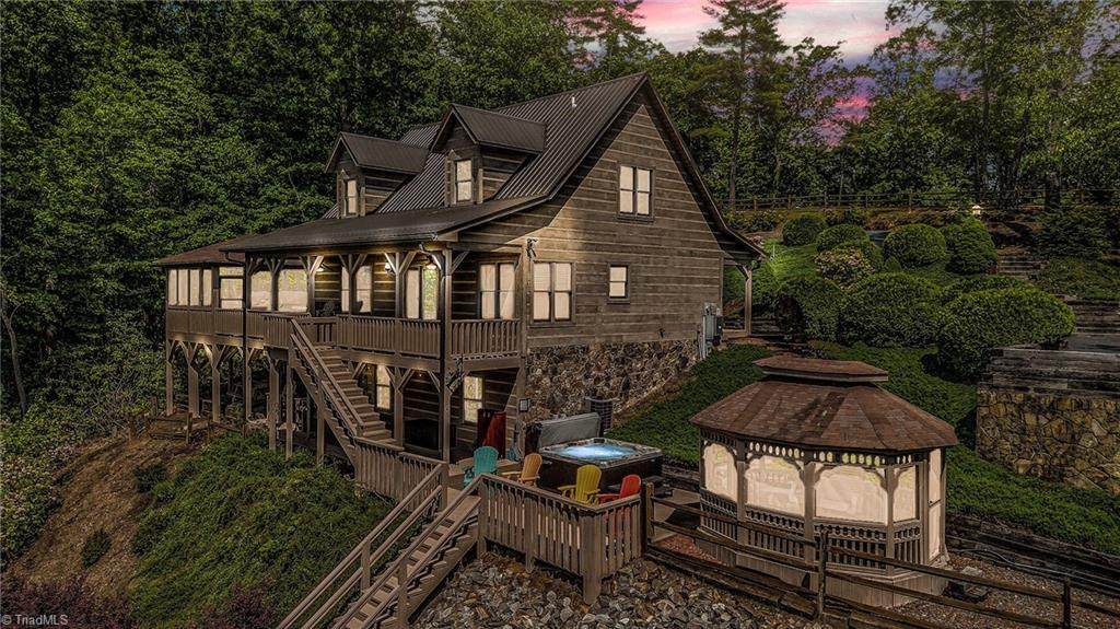 883 Wagon Ridge Lane - Photo 1