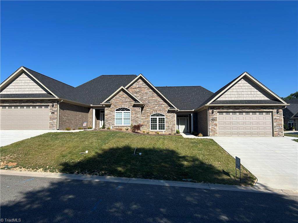 125 Greystone Lane - Photo 1