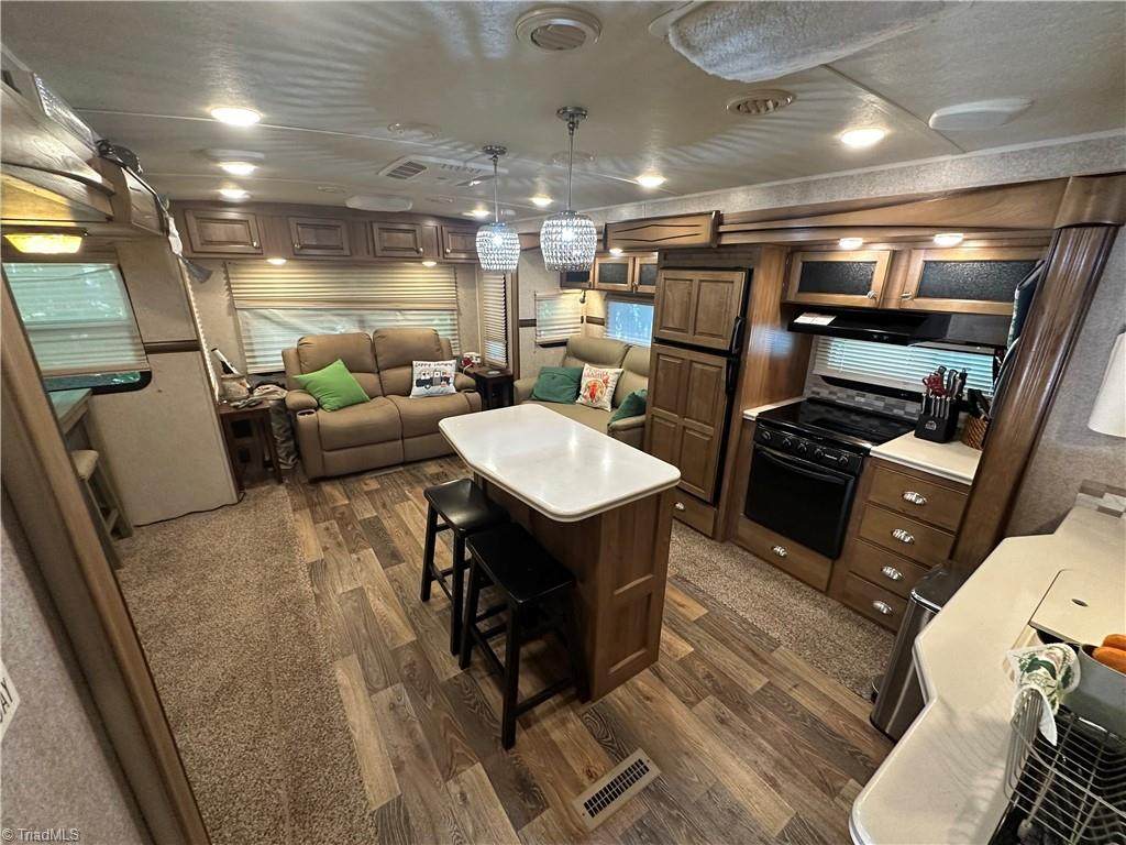 117 Pier Avenue - Photo 1