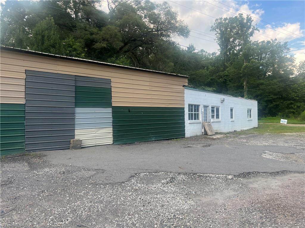 298 Pipers Gap Road - Photo 1