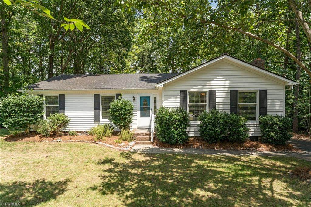 1 Beechcroft Court - Photo 1