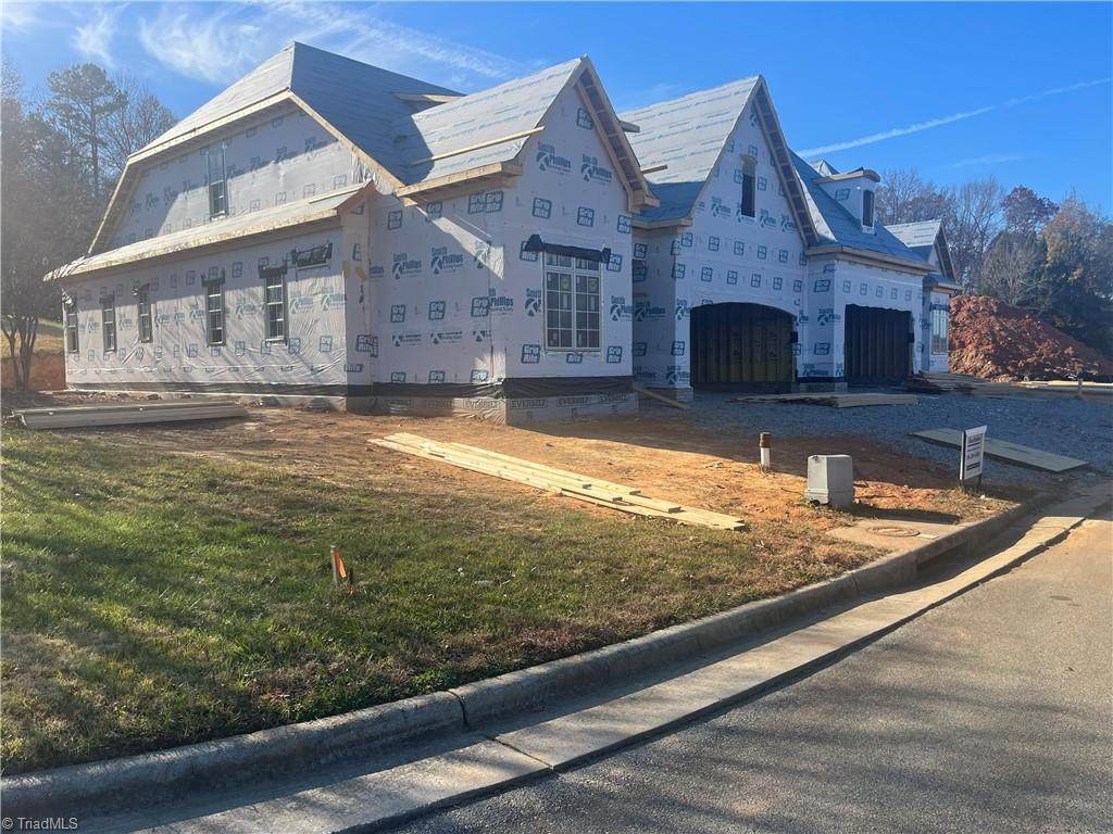 16 Creswell Manor Drive - Photo 1