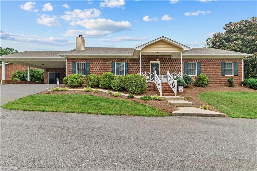 2029 Main Street - Photo 1