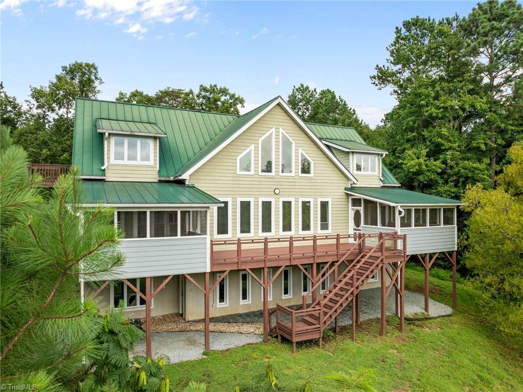 553 Waterside Drive - Photo 1