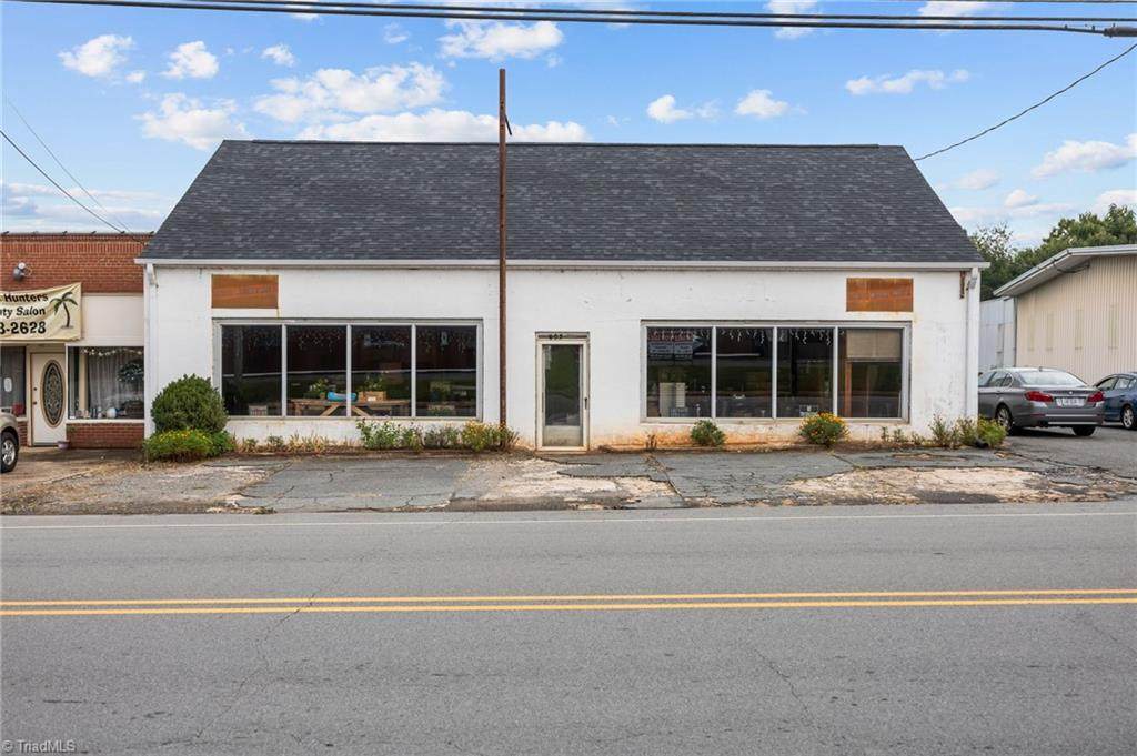 607 Main Street - Photo 1