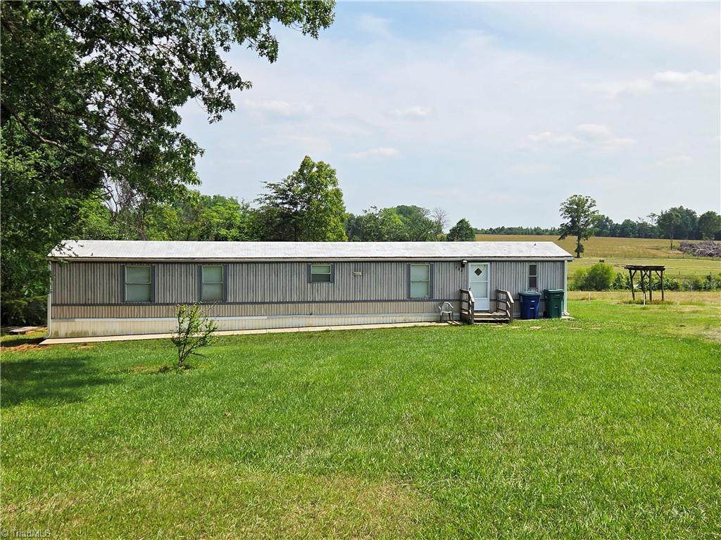 260 Kennon Road - Photo 1