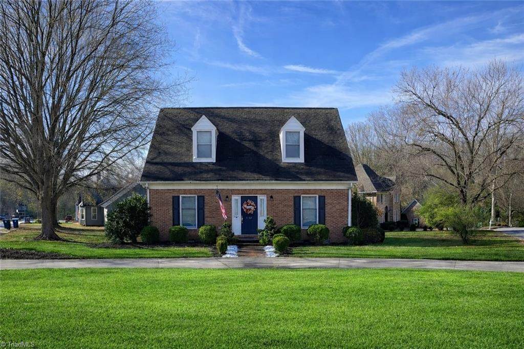 105 Arabian Lane - Photo 1