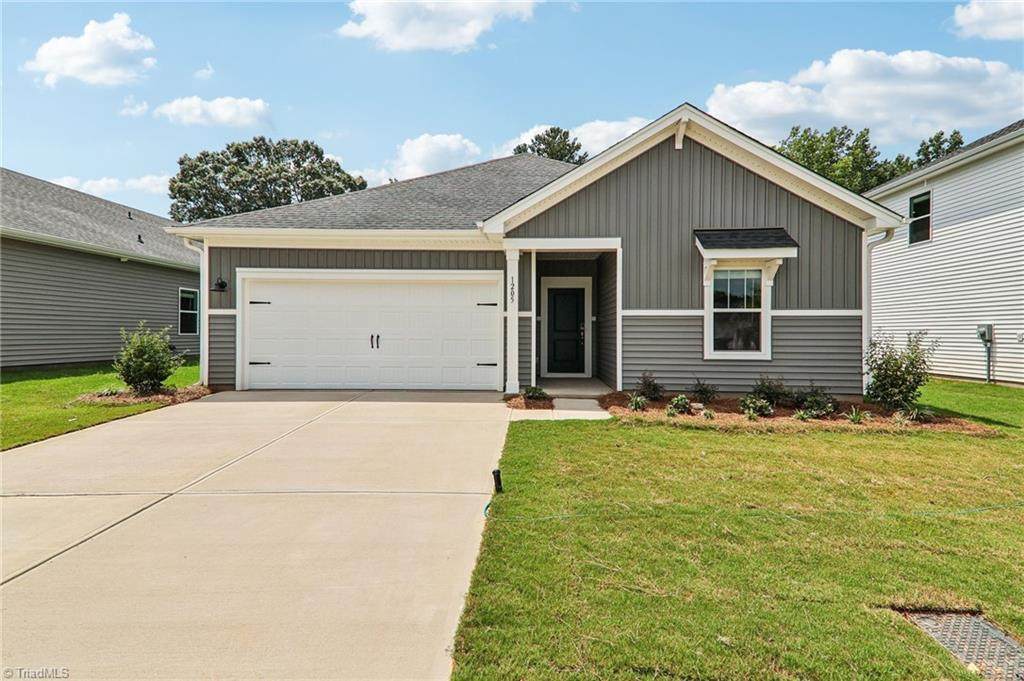 114 Pantego Place - Photo 1