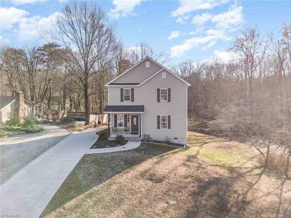 201 Hendrix Drive - Photo 1