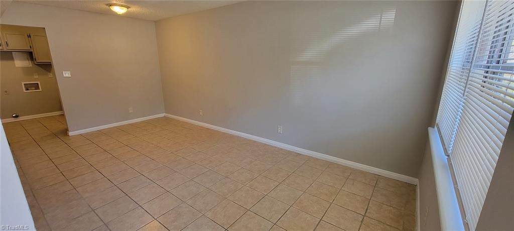 3923 Overland Heights - Photo 1
