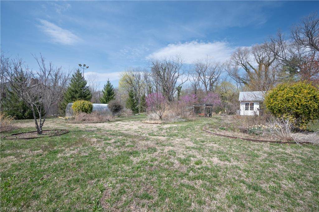 120 Rawley Avenue - Photo 1