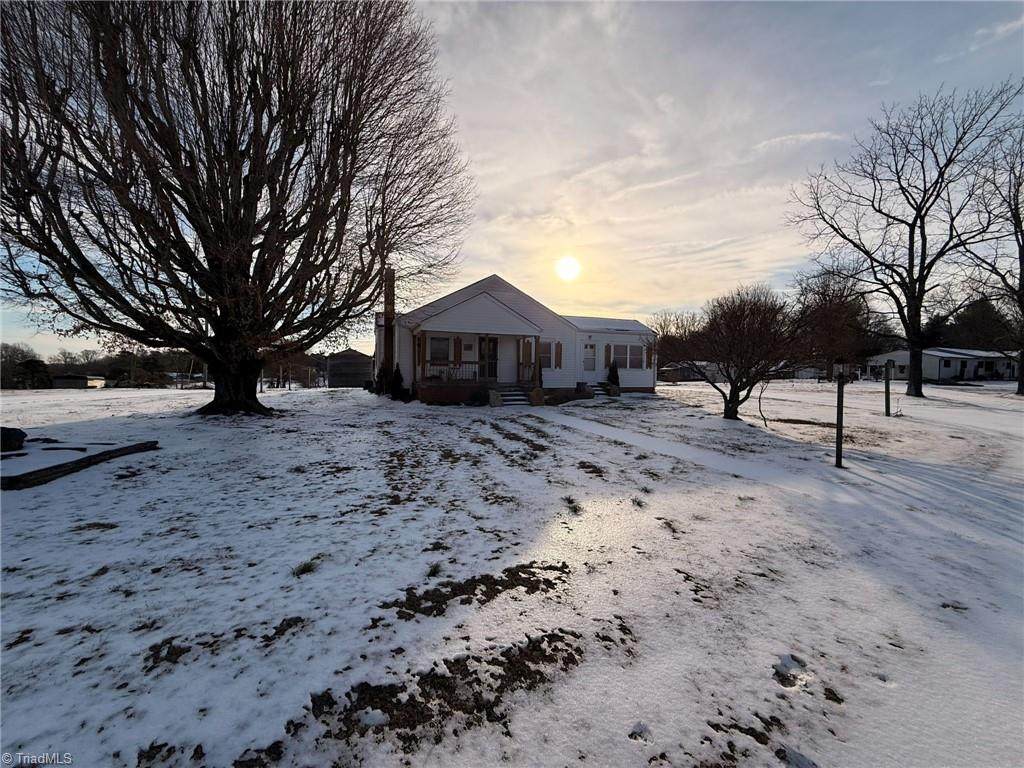 6600 Windsor Road - Photo 1