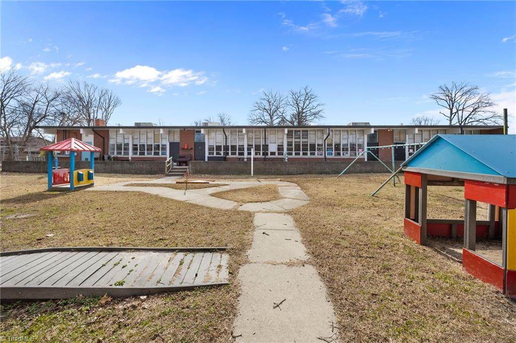 2300 Spring Garden Street - Photo 1