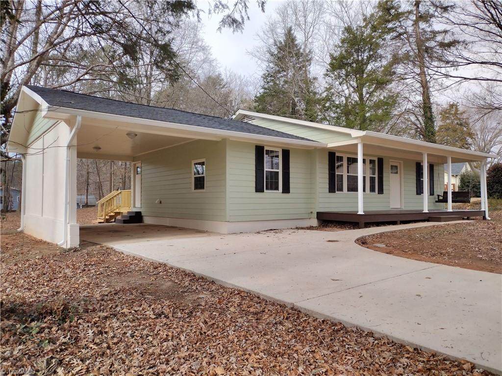 424 Auburndale Street - Photo 1