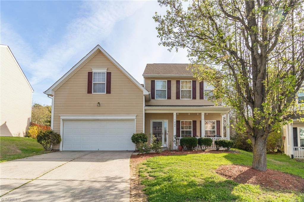 744 Celtic Crossing Drive - Photo 1