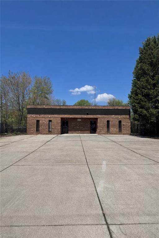 808 English Road - Photo 1