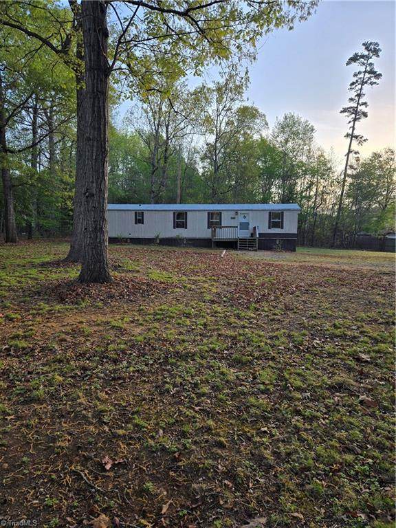 166 Veterans Avenue - Photo 1