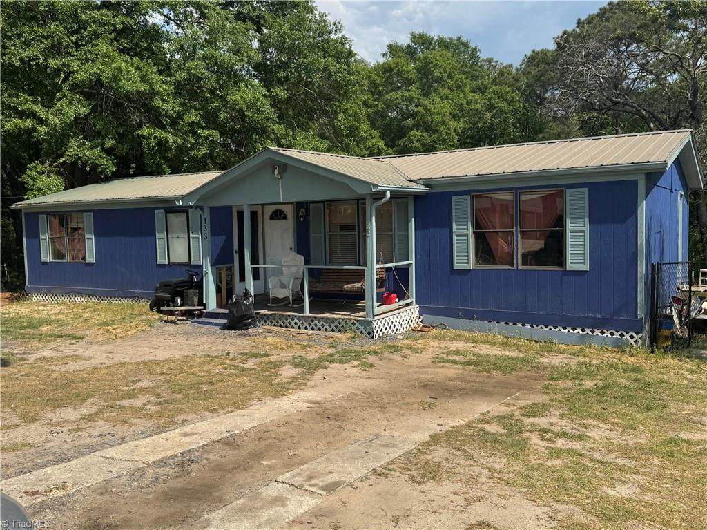 133 Maple Street - Photo 1