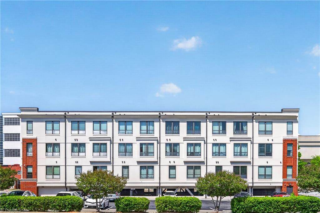 411 Washington Street - Photo 1
