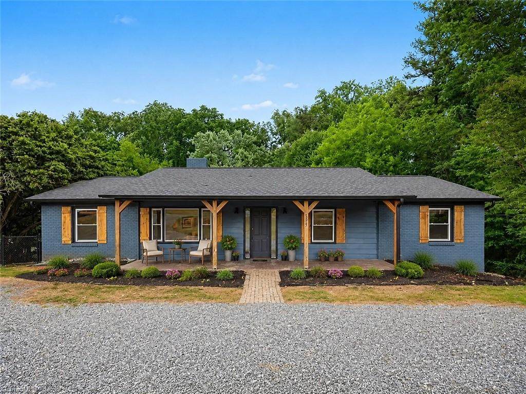 3927 Beacon Drive - Photo 1