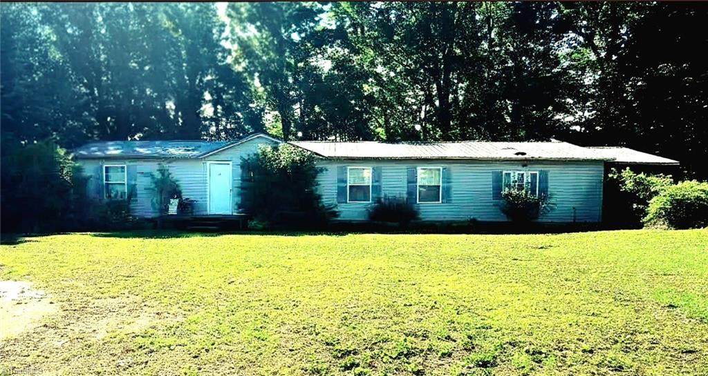 9661 Hampton Road - Photo 1