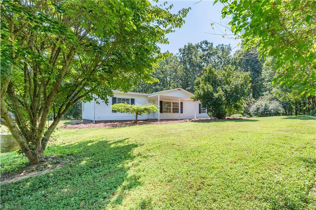 185 Marlin Boulevard - Photo 1