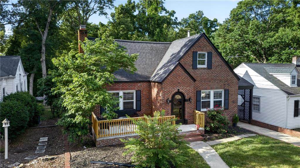 405 Spring Street - Photo 1