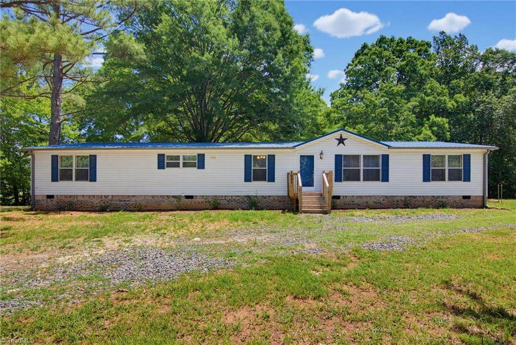 1041 Whitts Road - Photo 1