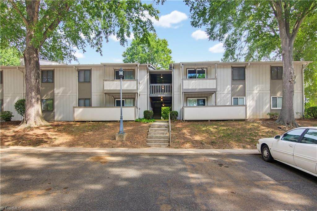 2235 Sunderland Road - Photo 1