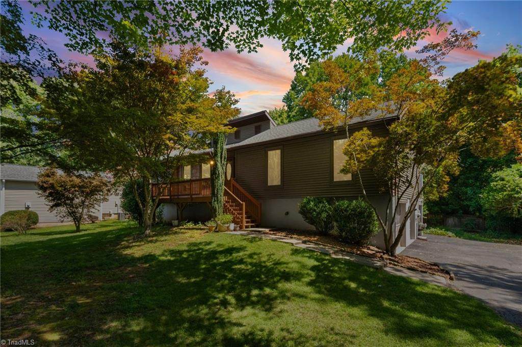 133 Evergreen Drive - Photo 1