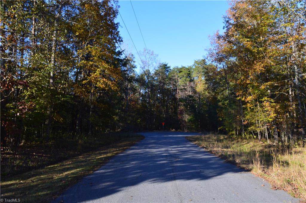 280 Macgregor Lane - Photo 1