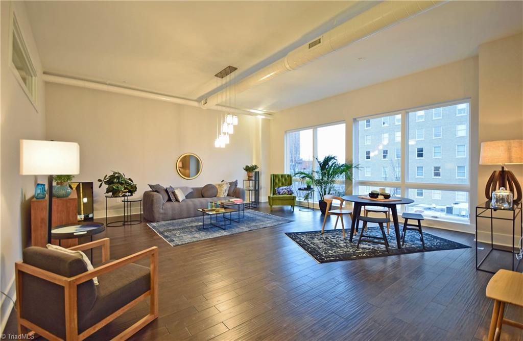 400 4TH Street - Photo 1