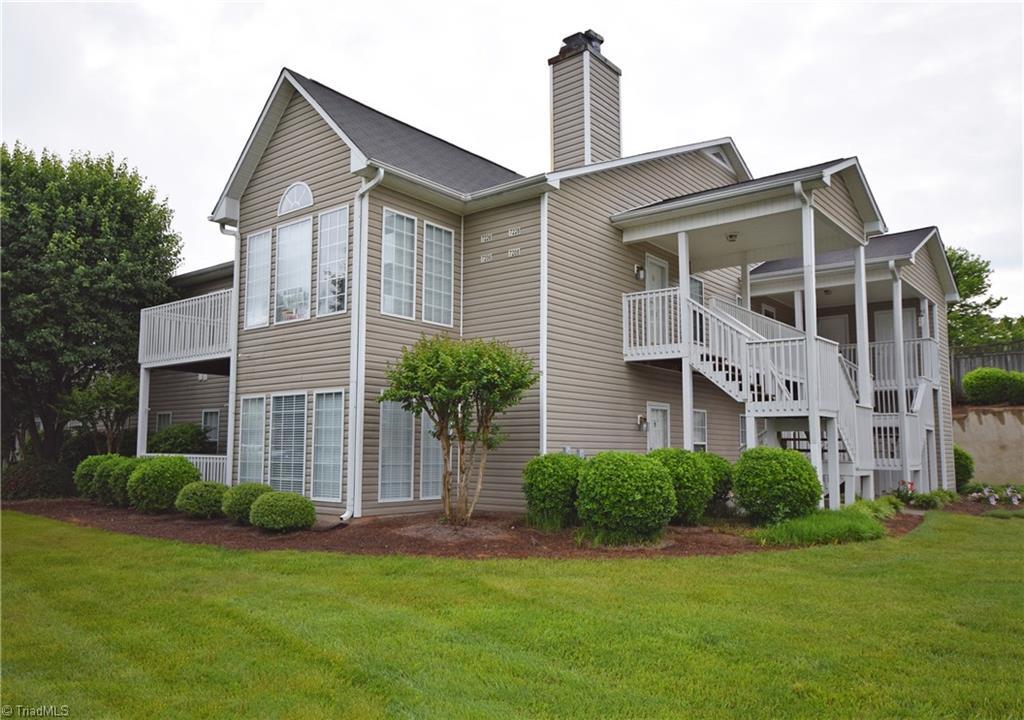 7226 Riverview Knoll Court - Photo 1