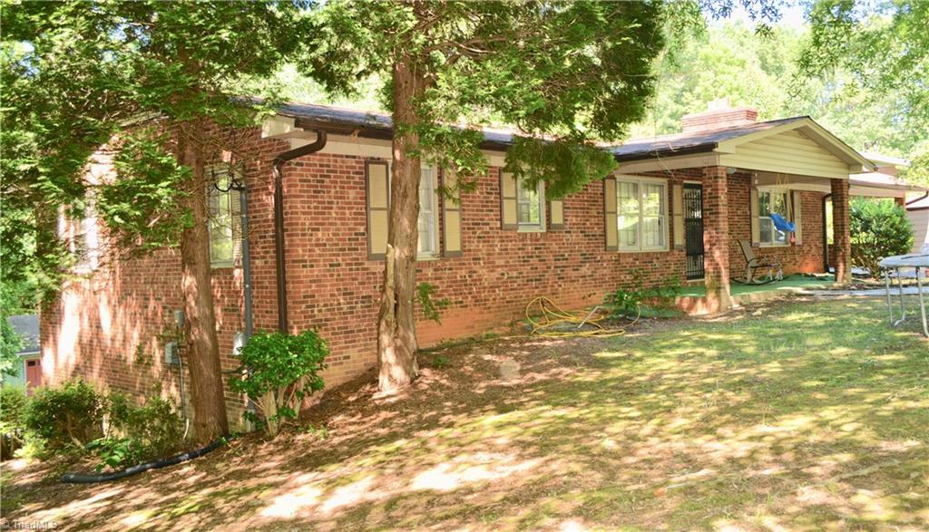 857 Honeysuckle Road - Photo 1