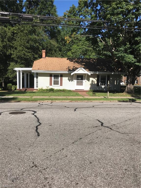 816 Main Street - Photo 1