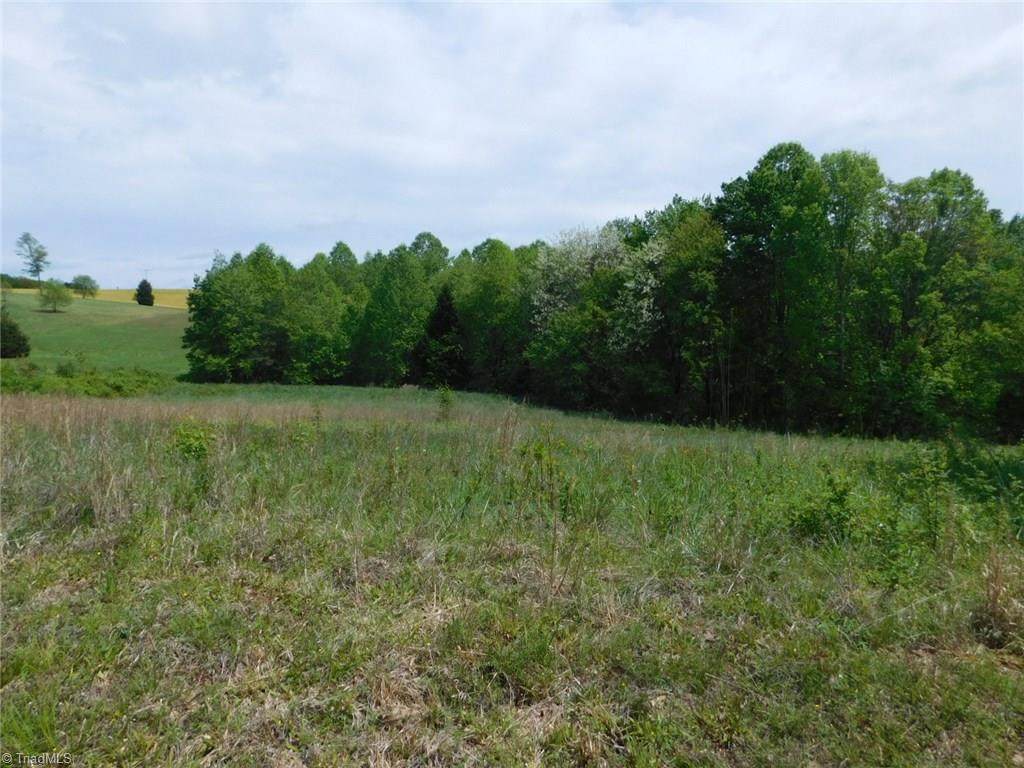 1013 Ridgeway Drive - Photo 1
