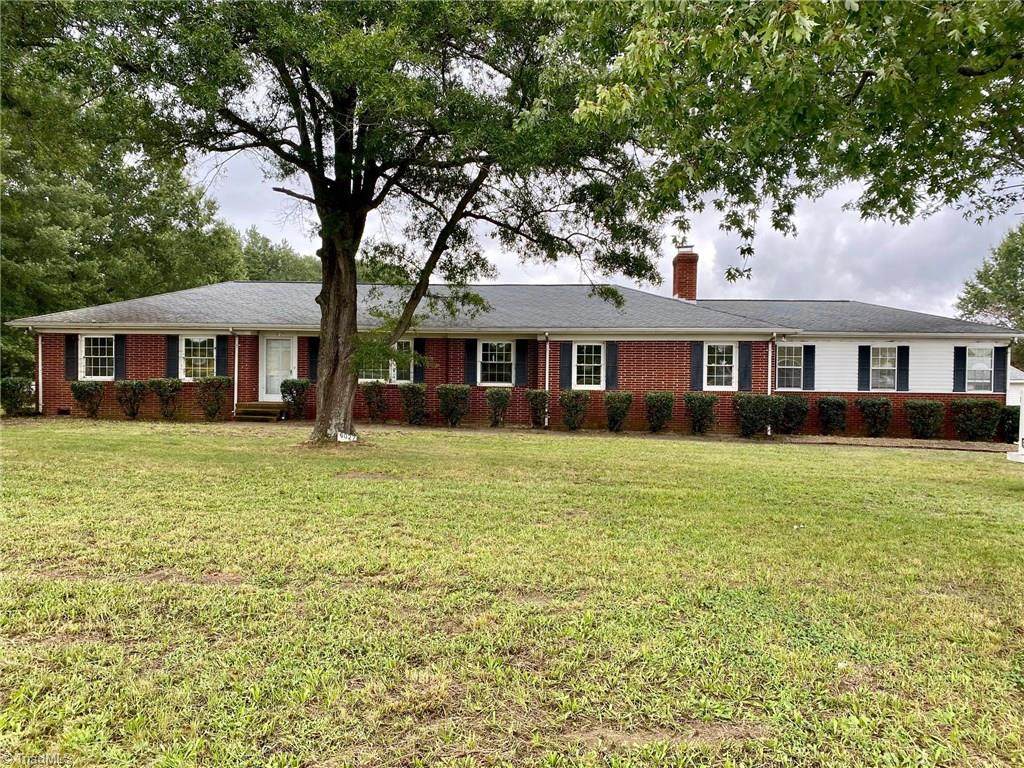 6027 Burlington Road - Photo 1