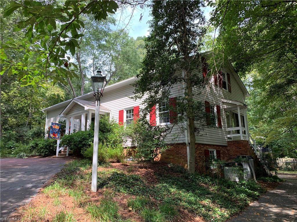 2611 Woodberry Drive - Photo 1