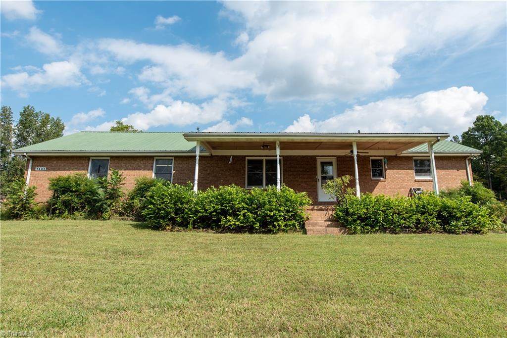 5404 Beech Tree Drive - Photo 1