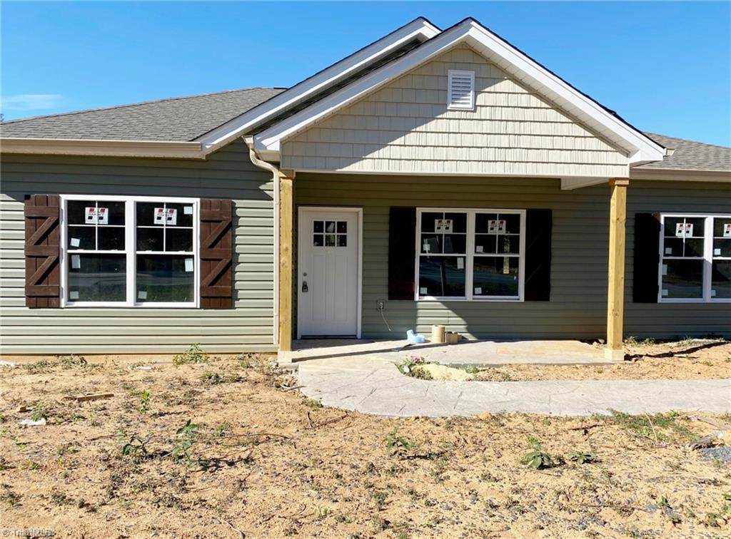 853 Friendly Road - Photo 1