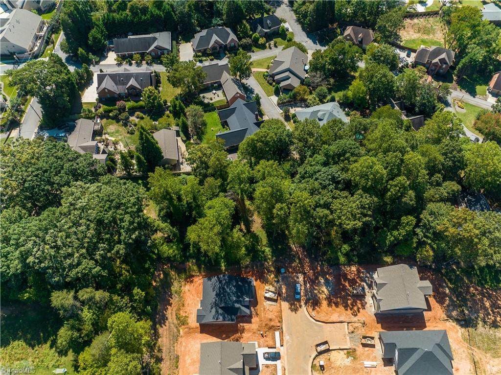238 Bismarck Court - Photo 1