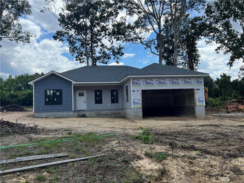 706 Brookdale Drive - Photo 1