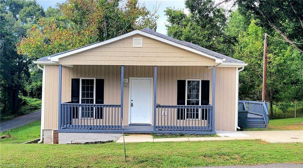 1117 Irving Avenue - Photo 1