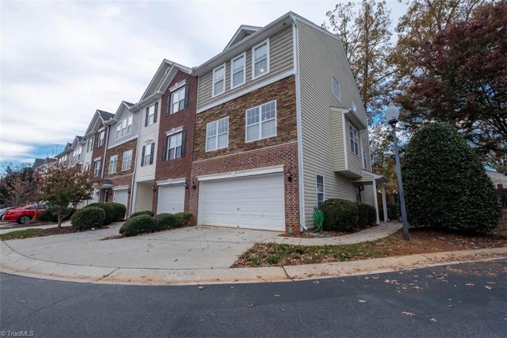 2 Dunlevy Way - Photo 1