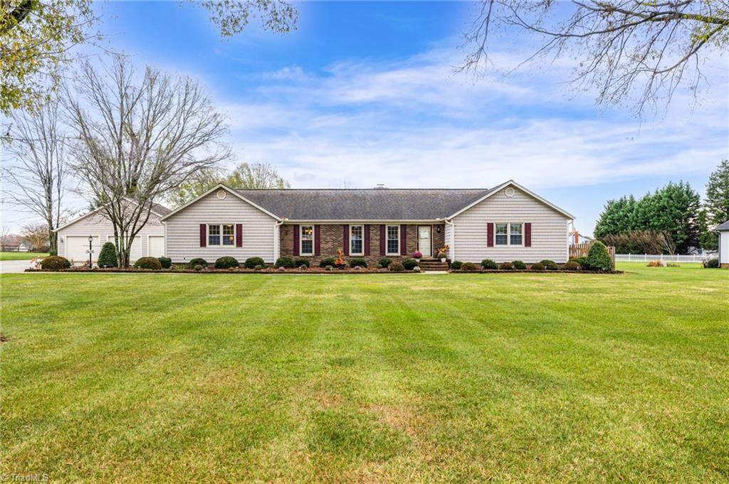 3406 Edgefield Road - Photo 1